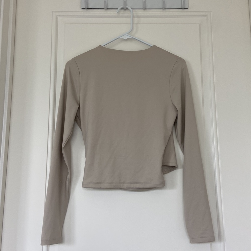 Abercrombie & Fitch Long-sleeve Wrap Top - Picture 2 of 7
